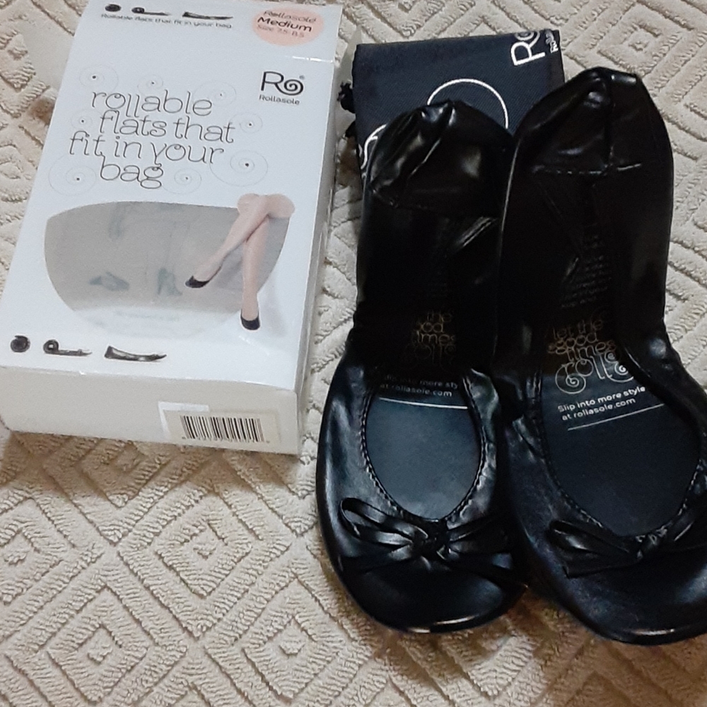 Rollasole black flats NWT